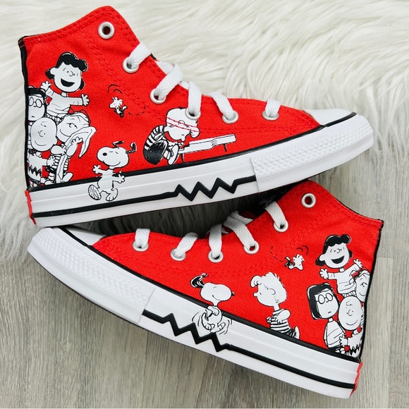 NWT Converse x Peanuts Chuck Taylor All Star 2V Lo Shoes - Picture 5 of 11